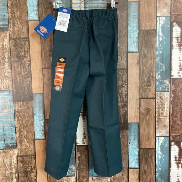 Boys 6/7 bear T-shirt with green dickies - Picture 8 of 14